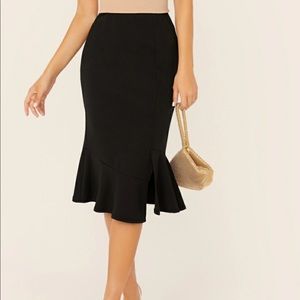 Black fishtail hem midi skirt